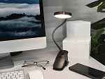 LUMINÁRIA DE MESA LED TASCHIBRA PUCK RECARREGÁVEL COM PRESILHA